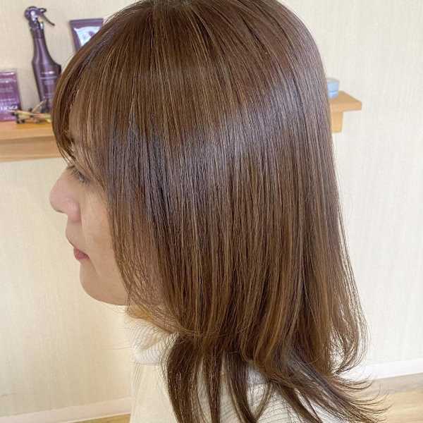 結べる☆顔まわりの動きが綺麗なくびれレイヤー