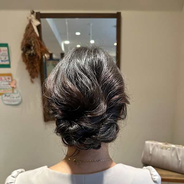 結婚式ヘアアレンジ|OLINO