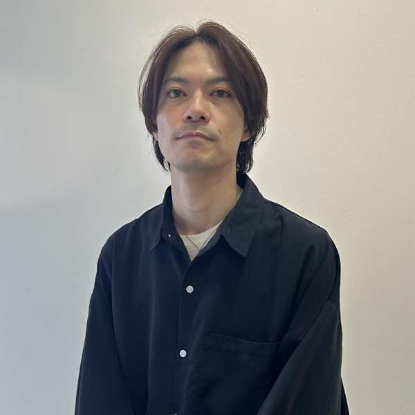 半個室型美容室 Sourire 伊都店【ハンコシツガタビヨウシツスーリールイトテン】のスタッフ紹介。田中秀
