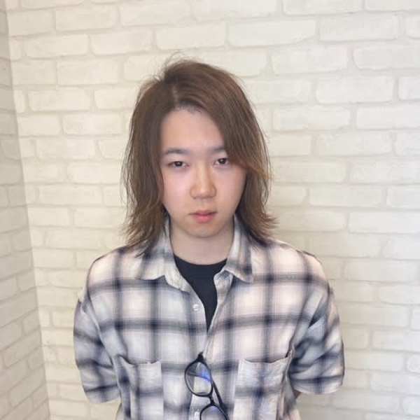 LUNALUNAbyOcean's山形嶋店【ルナルナバイオーシャンズヤマガタシマテン】のスタッフ紹介。向田真也