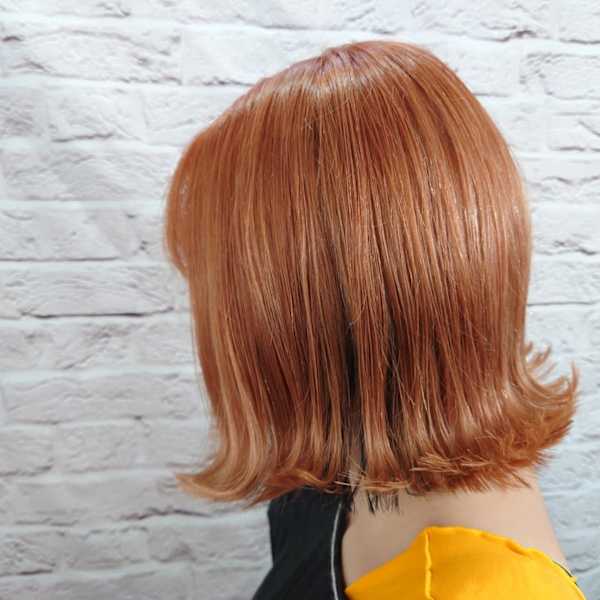 オレンジベージュ