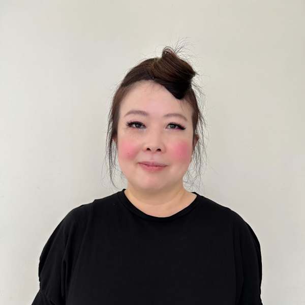 N° blao 名古屋栄【ナンバー ブラオ ナゴヤサカエ】のスタッフ紹介。青地 貴子