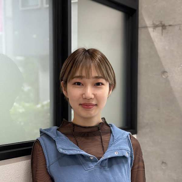 髪質改善サロン Avelle 自由が丘 hair&care【カミシツカイゼンサロン アヴェル ジユウガオカ ヘアアンドケア】のスタッフ紹介。佐野 亜美