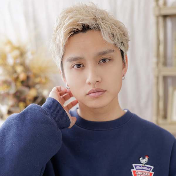 外国人風フェザーパーマスパイキーショート　ブリーチデザイン|COVER HAIR bliss【カバーヘア ブリス】志木/志木南口駅前店