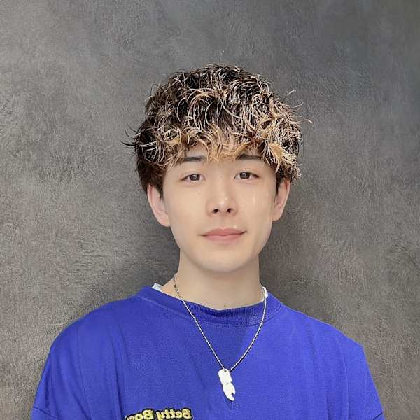 KAINO 深井本店【カイノ フカイホンテン】のスタッフ紹介。是枝 虎之介