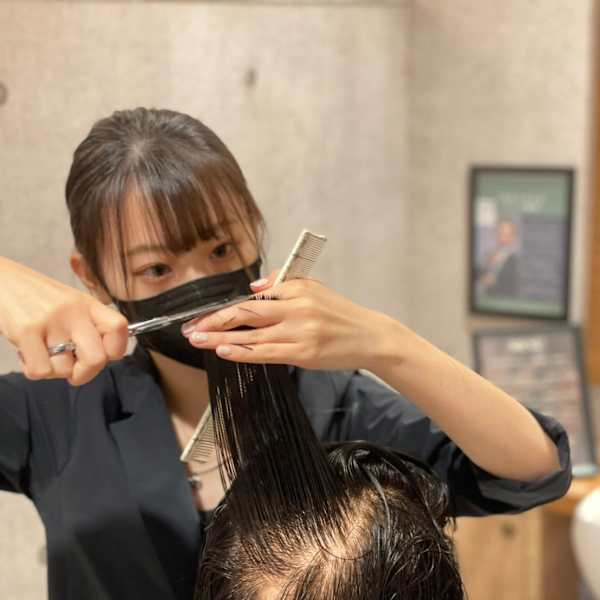 Men's hair GENTLE CLUB【メンズヘアー ジェントルクラブ】のスタッフ紹介。田村 野恵