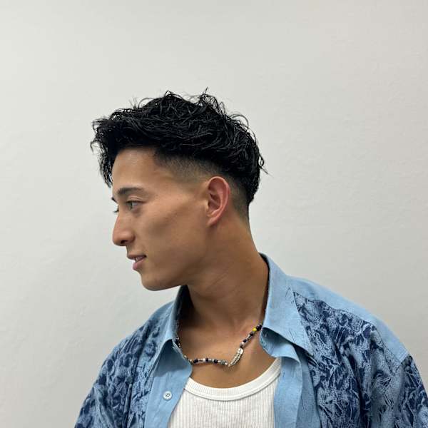 フェザーアップ×スキンフェード