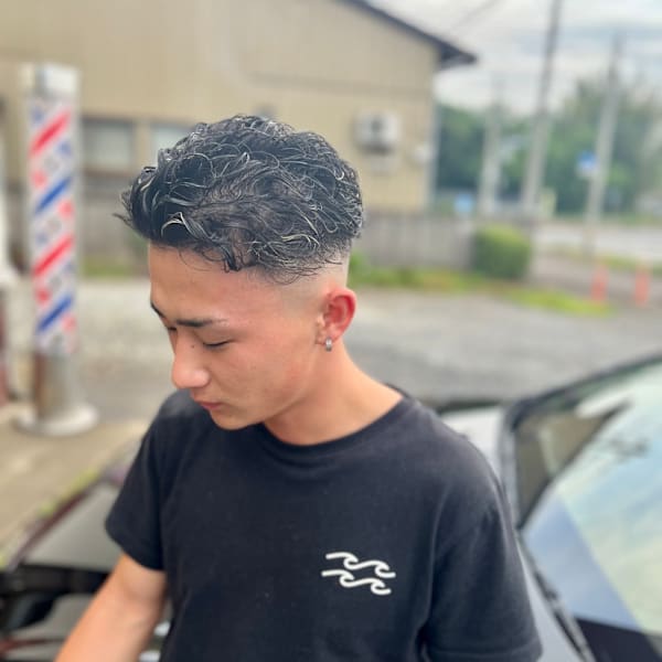 ツイスパスキンフェード