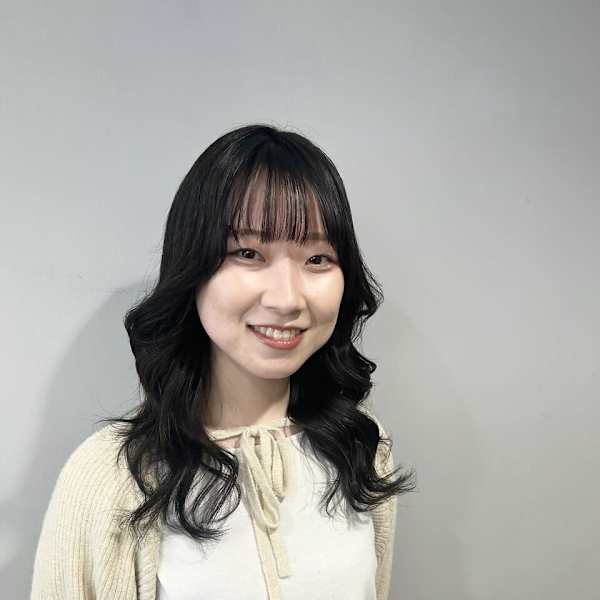 eclat by neolive 上野御徒町店【エクラバイネオリーブ ウエノオカチマチテン】のスタッフ紹介。渡邊 みずき