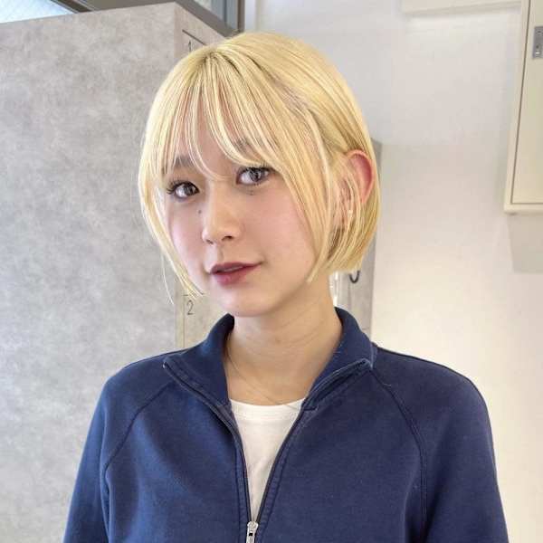 【rizu】ハイトーン/切りっぱなしボブ/ブロンドカラー