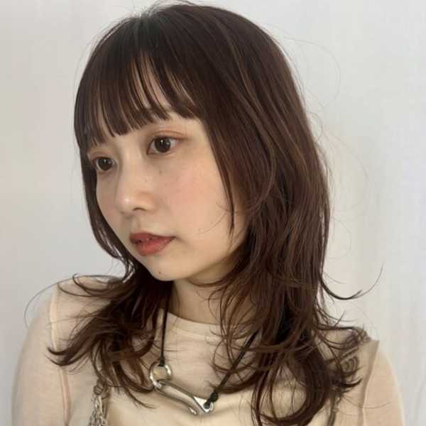 レイヤーカット/コテ巻き/ミディアムヘア