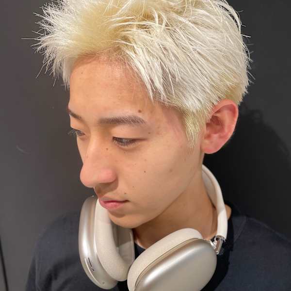 ホワイトスパイキーショート