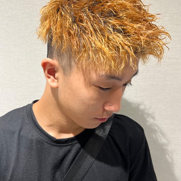 ツイストパーマ×ツーブロックスタイル