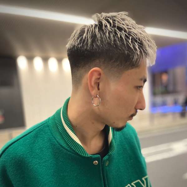 スキンフェード×ホワイトカラー