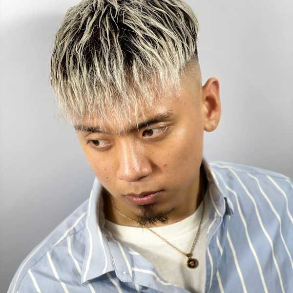 ホワイトカラー×スキンフェード