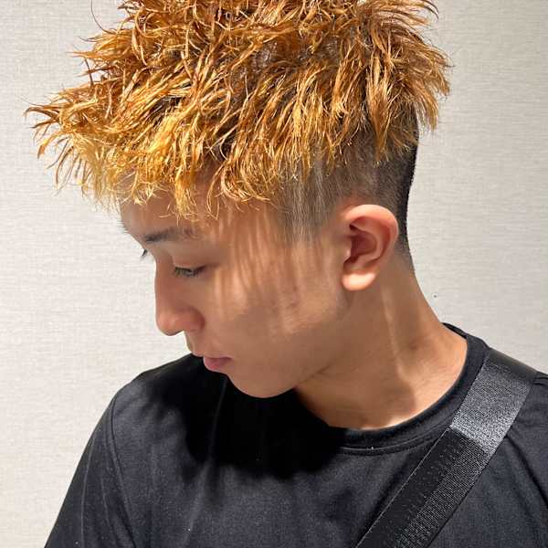 ツイストパーマ×ツーブロックスタイル