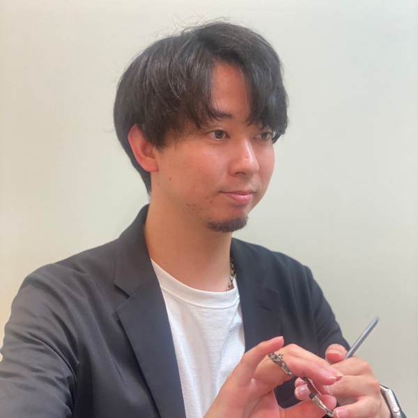 Accueillir Histoire メンズサロン【アクイール イストワール】のスタッフ紹介。對馬 笙太