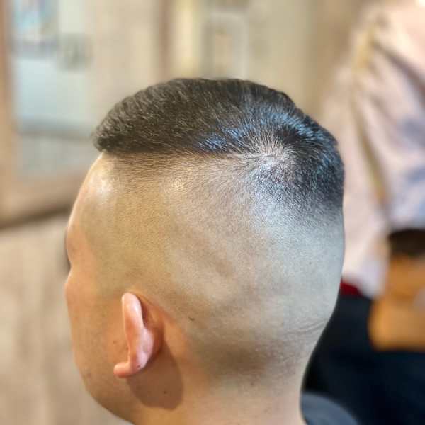 【ハイ&タイト × スキンフェード】攻めの短髪スタイル