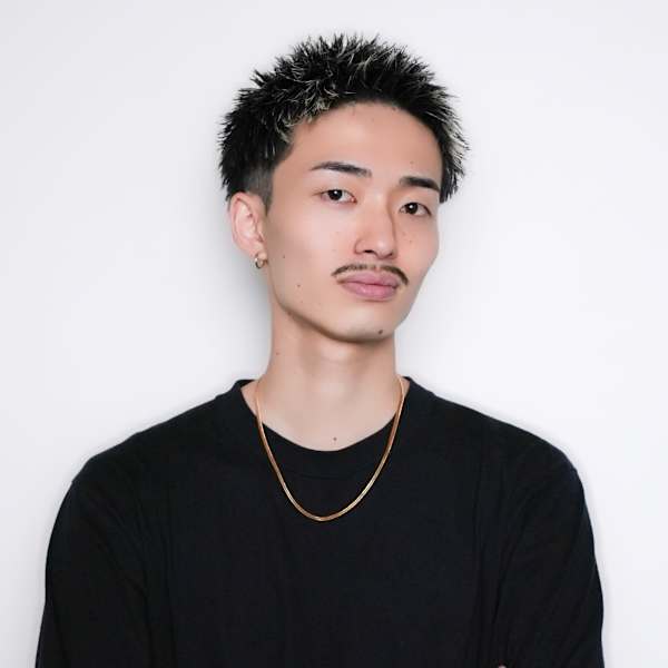 男性専門美容室 growth 天神店【ダンセイセンモンビヨウシツ グロウ テンジンテン】のスタッフ紹介。MIKIYA　	