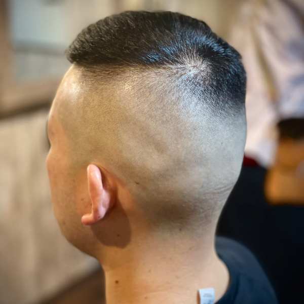 【ハイ&タイト × スキンフェード】攻めのハイスキンフェード|VIR BARBER