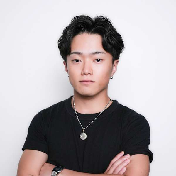 @110 BARBER SHOP 長浜店【ワンワンオー バーバー ショップ ナガハマテン】のスタッフ紹介。RYOTA