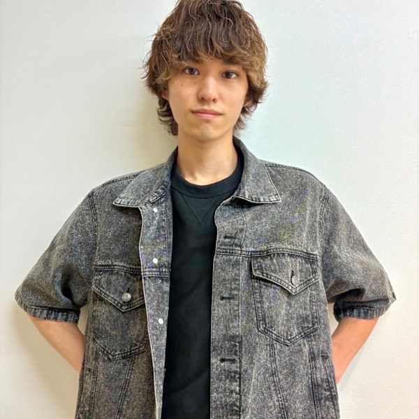 トリートヘアデザイン千葉店【トリートヘアデザインチバテン】のスタッフ紹介。山室　右京 【千葉】