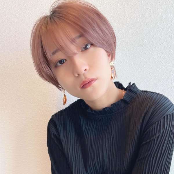 ショートボブ髪型30代40代50代前髪あり前髪無し面長丸顔