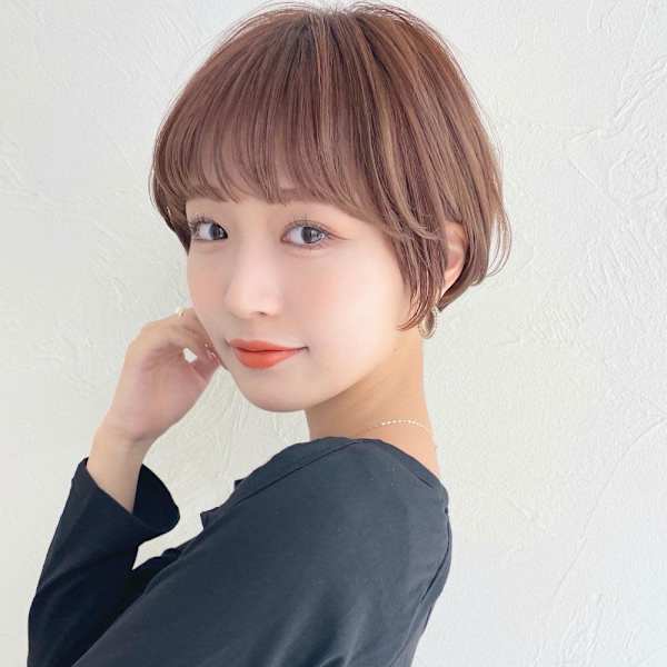 ショートボブ髪型30代40代50代前髪あり前髪無し面長丸顔