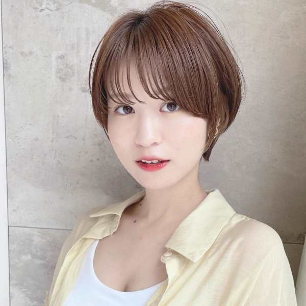 ショートボブ髪型30代40代50代前髪あり前髪無し面長丸顔