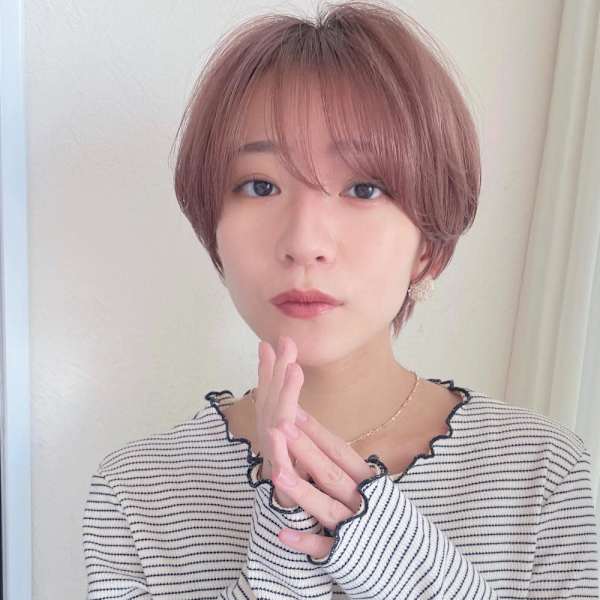 ショートボブ髪型30代40代50代前髪あり前髪無し面長丸顔