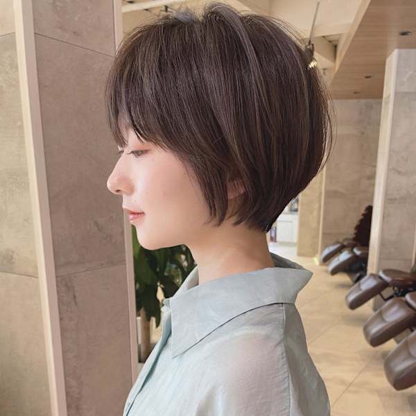 ショートボブ髪型30代40代50代前髪あり前髪無し面長丸顔