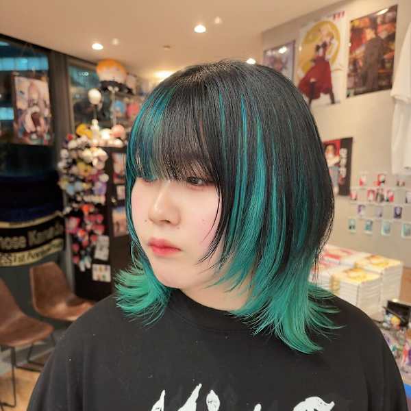 ウルフカット ブリーチ