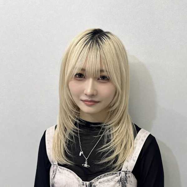 Coby by Zina 梅田茶屋町【コビーバイジーナウメダチャヤマチ】のスタッフ紹介。hina 