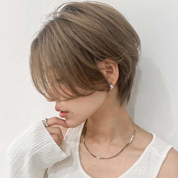 ハイトーンショートヘア