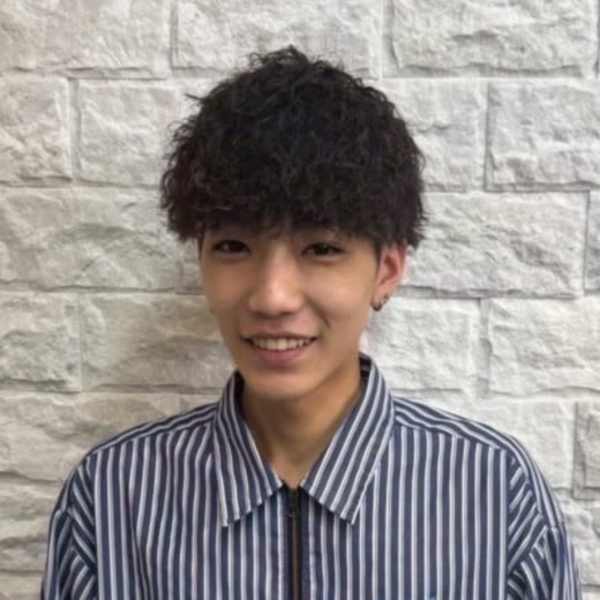 KAINO 梅田店【カイノ ウメダテン】のスタッフ紹介。中谷 駿介