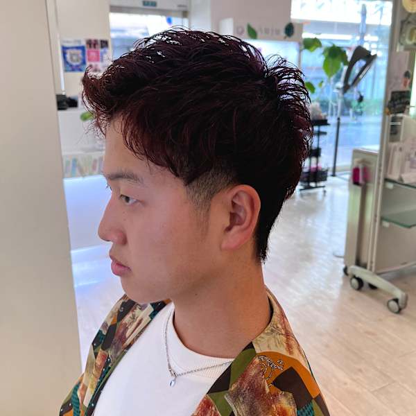 クセ毛を活かしたレッドショートスタイル