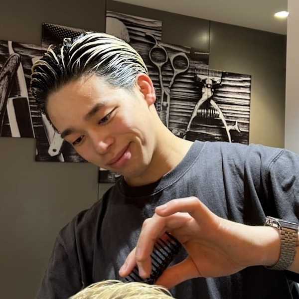 BARBERSHOP涼 池尻店【バーバーショップリョウ イケジリテン】のスタッフ紹介。岡村 海