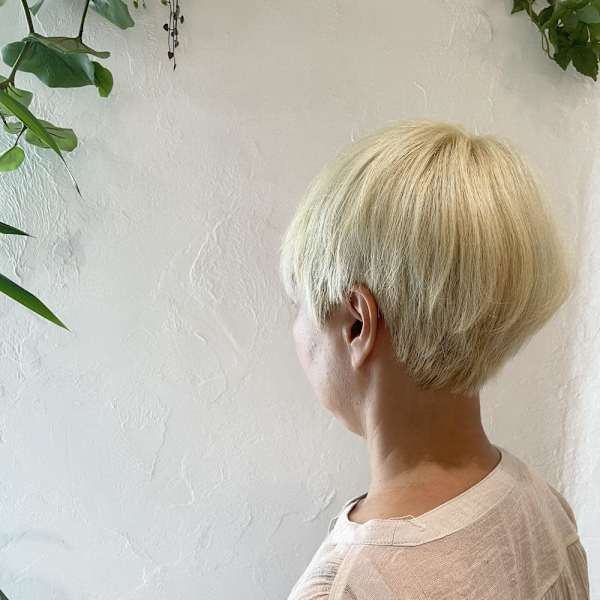 ~50代からのハイトーンショートスタイル~