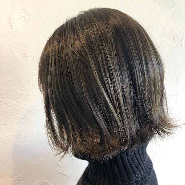 ハイライトで立体感のあるボブ