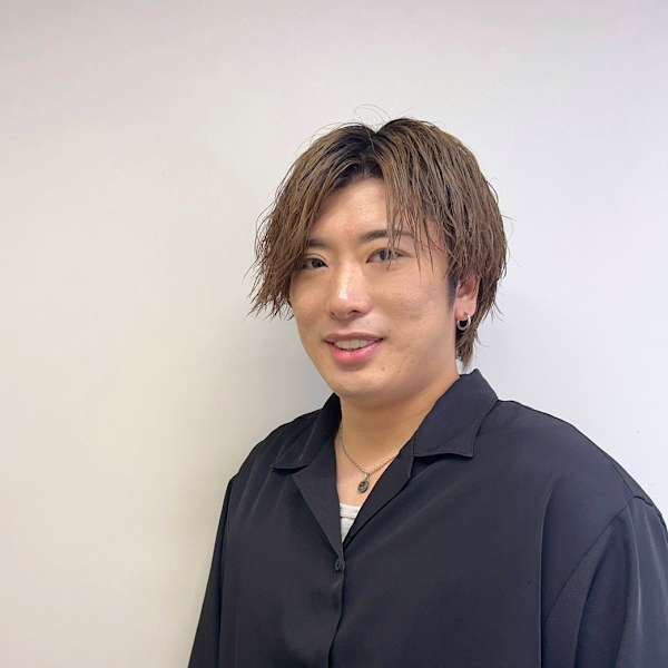 tocca hair&treatment 津田沼駅前店【トッカ ヘアアンドトリートメント ツダヌマエキマエテン】のスタッフ紹介。三船　元気