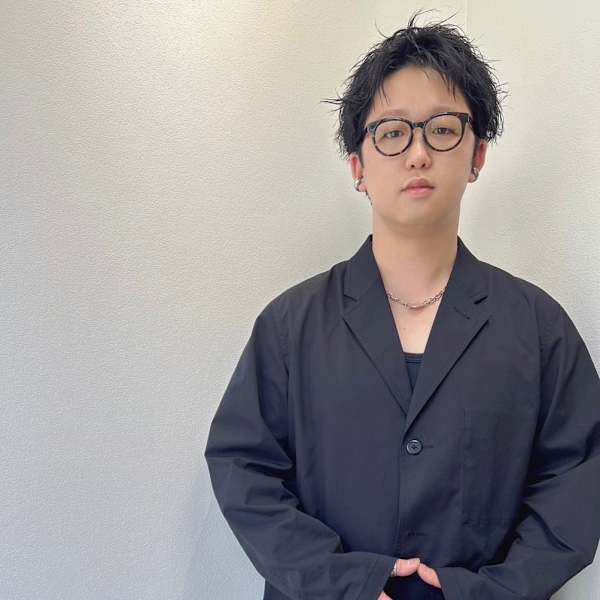 【完全個室サロン】tocca hair&treatment 柏店【カンゼンコシツサロン トッカヘアーアンドトリートメント カシワテン】のスタッフ紹介。関口 哲広