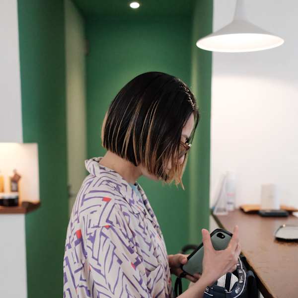 プリンも気にならない！！デザインカラー×ミニボブ|ananda