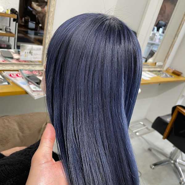 透け感ネイビーブルー×美髪ストレート✨色落ちも神レベル◎