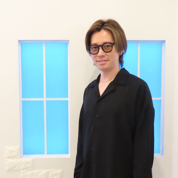 髪質改善特化型サロン elux sapporo【カミシツカイゼントッカガタサロン エルクス サッポロ】のスタッフ紹介。藤井陵輔