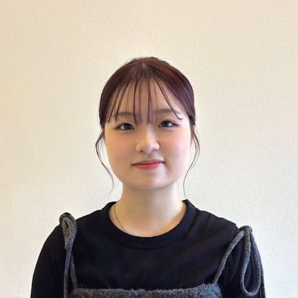 KAINO 梅田店【カイノ ウメダテン】のスタッフ紹介。日浦　琴美