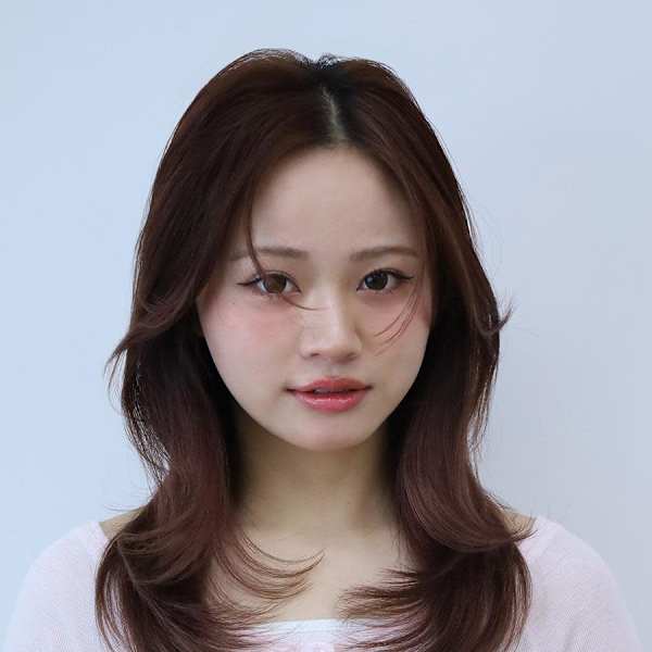 レイヤーカット×くびれヘア|HAIR & MAKE EARTH 大崎店