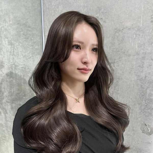 髪質改善*黒髪くびれヘアロング*美髪【Zina梅田茶屋】