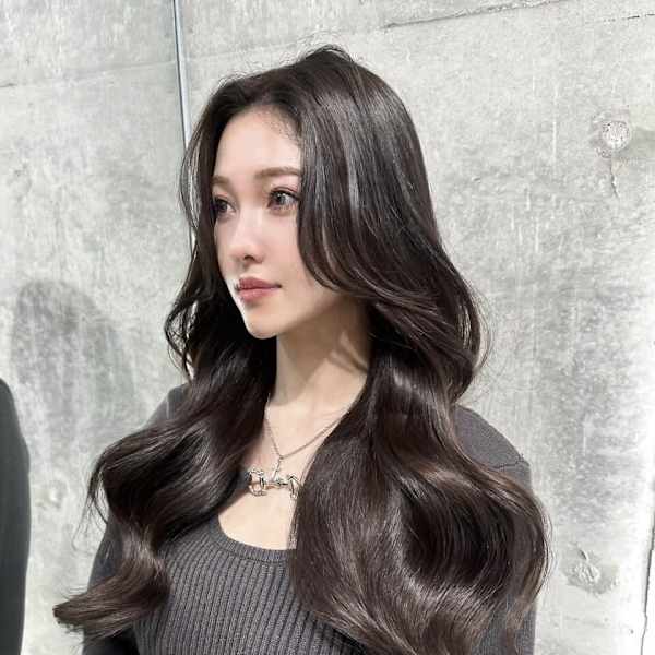 髪質改善＊艶ブルーブラックストレー＊美髪【Zina梅田茶屋】