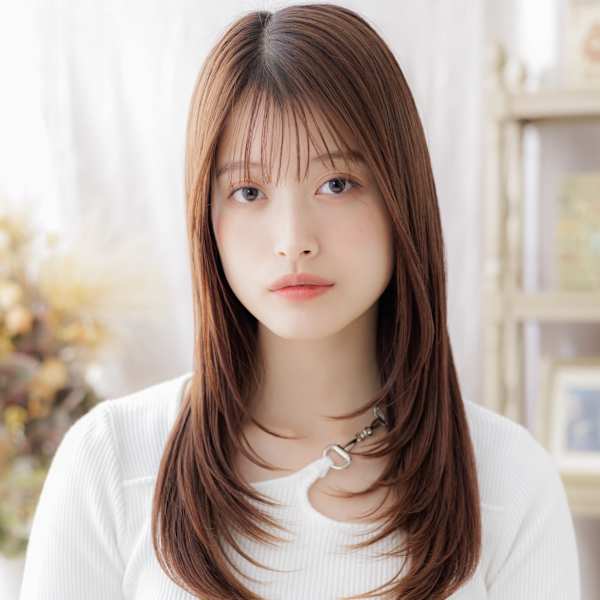 ミルクティーカラー顔回りレイヤーストレート くすみベージュ