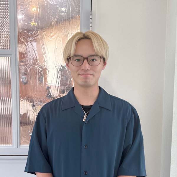 Clap by Tetote【クラップバイテトテ】のスタッフ紹介。柳下　智希